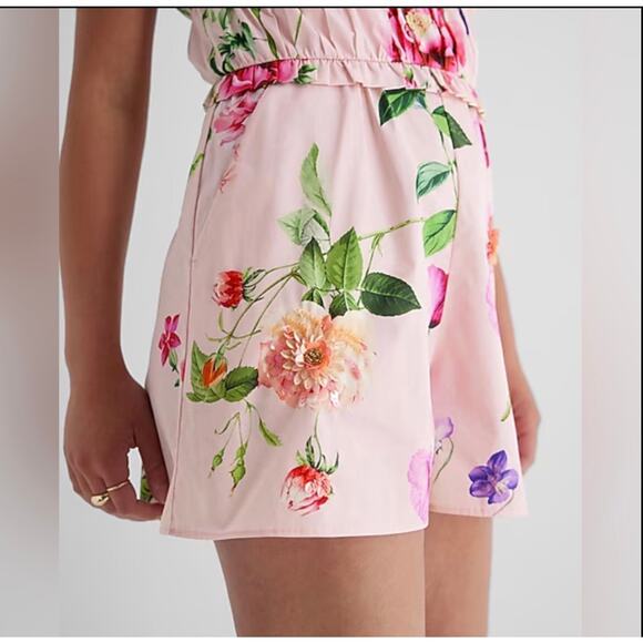 Express Floral Romper Women Sz. XL/16-18 NWT Embellishment sequin Flowers - Picture 6 of 13